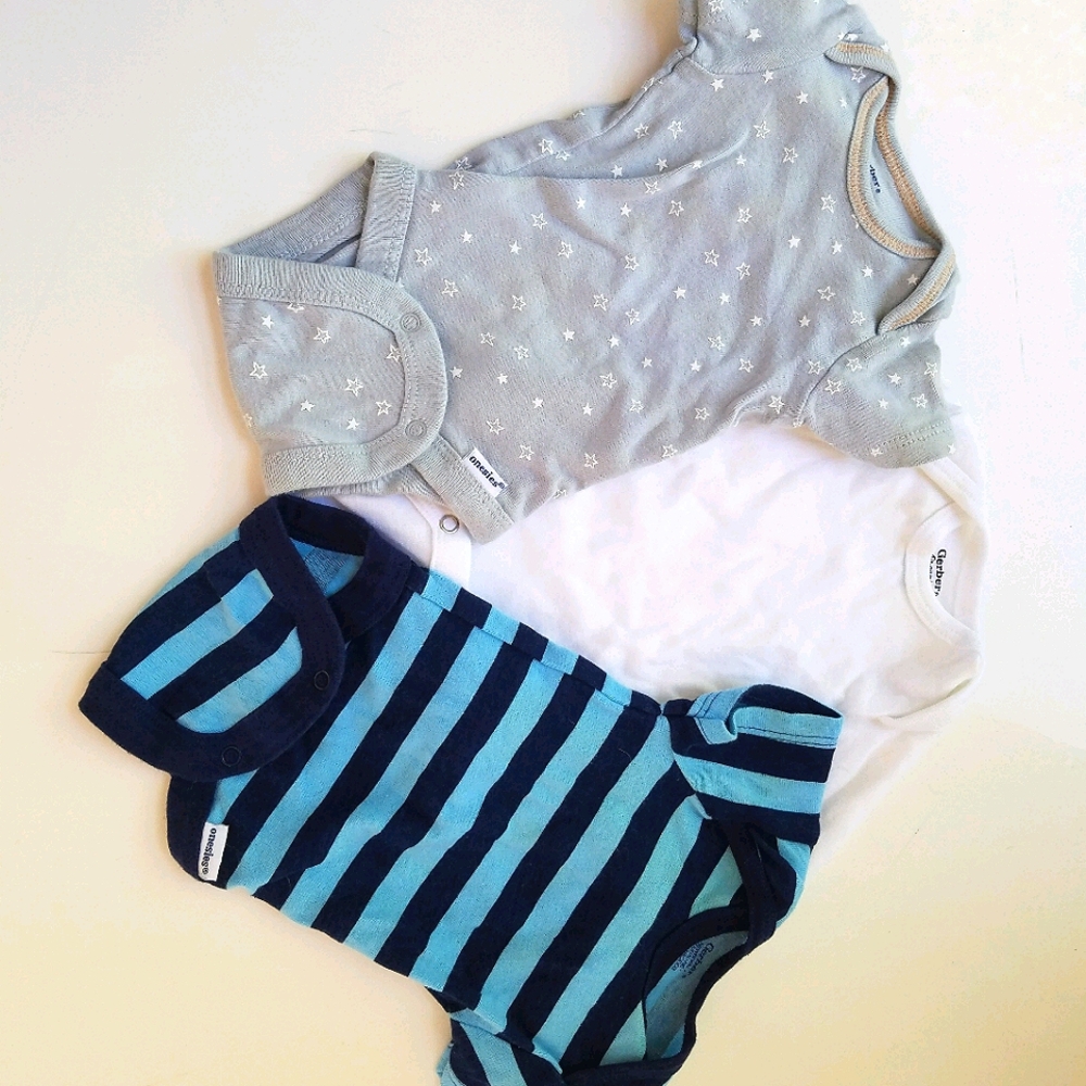 ✨ 5/$25 ✨ NB Gerber Onesies